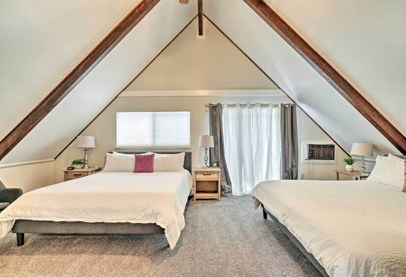 The Valley View: Pine Mountain Lake Cabin