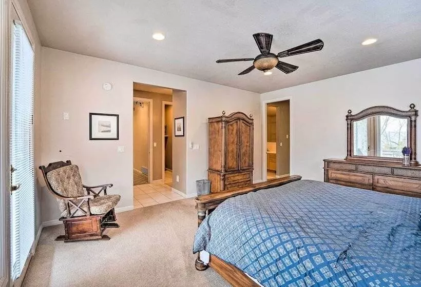 Vivid Twin Falls Retreat W/ Snake River Views