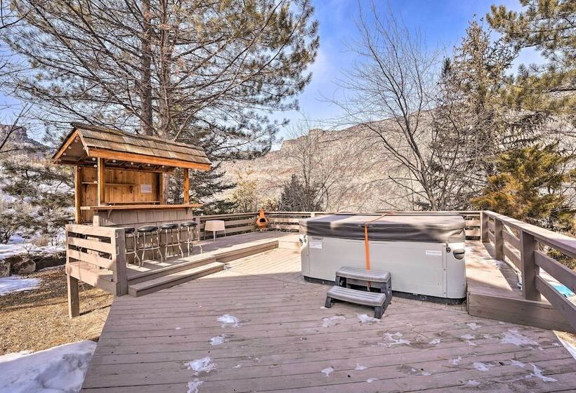 Vivid Twin Falls Retreat W/ Snake River Views