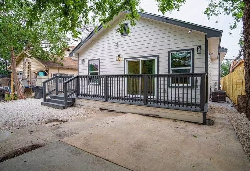 Your Dream Stay 4br/2ba Near Downtown & Riverwalk