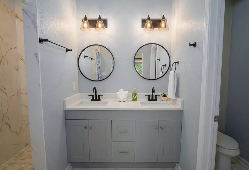 Your Dream Stay 4br/2ba Near Downtown & Riverwalk