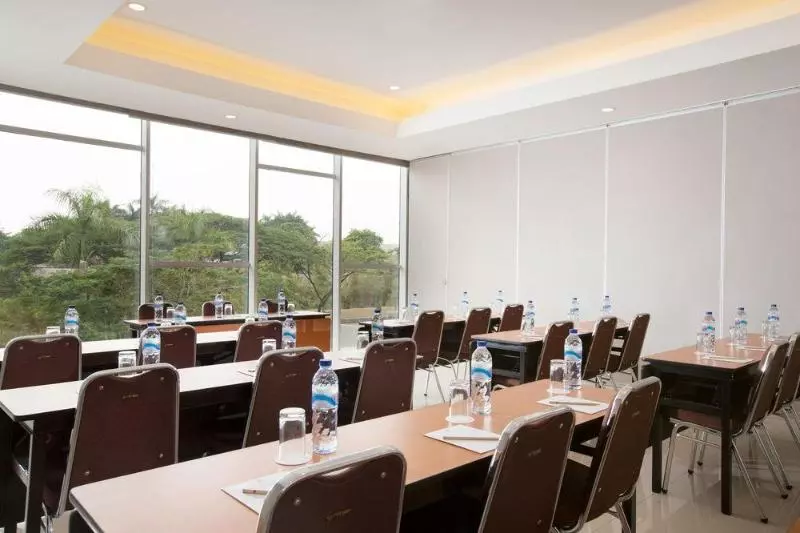 Amaris Hotel Citra Raya – Tangerang