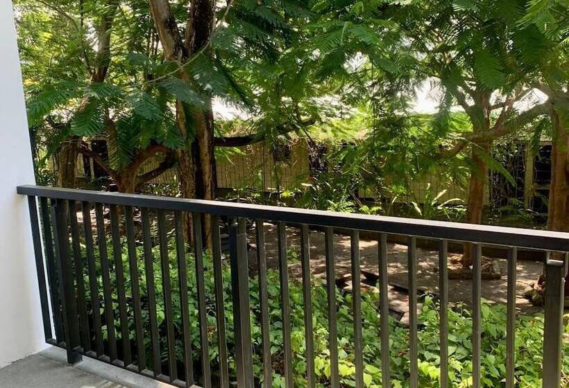 Estrella Hotel & Conference