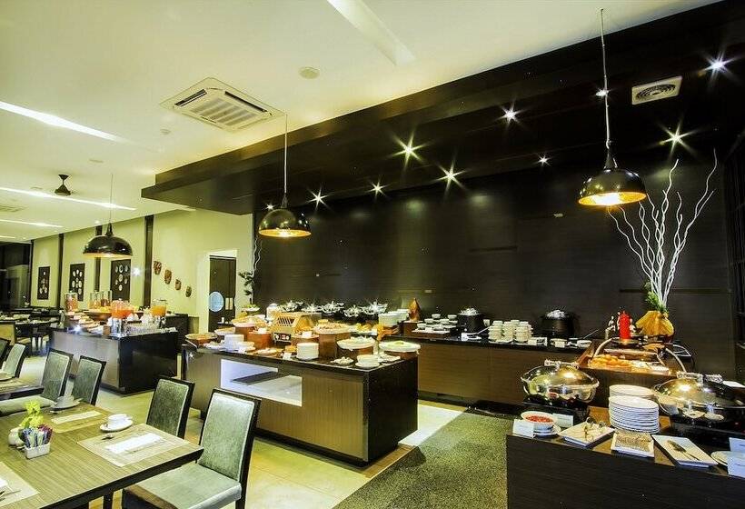 Estrella Hotel & Conference