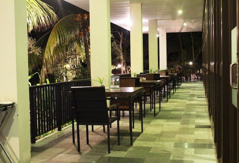 Estrella Hotel & Conference