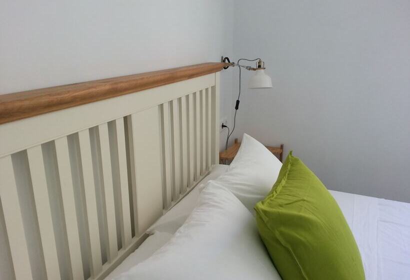 مسافرخانه La Siesta De Picasso