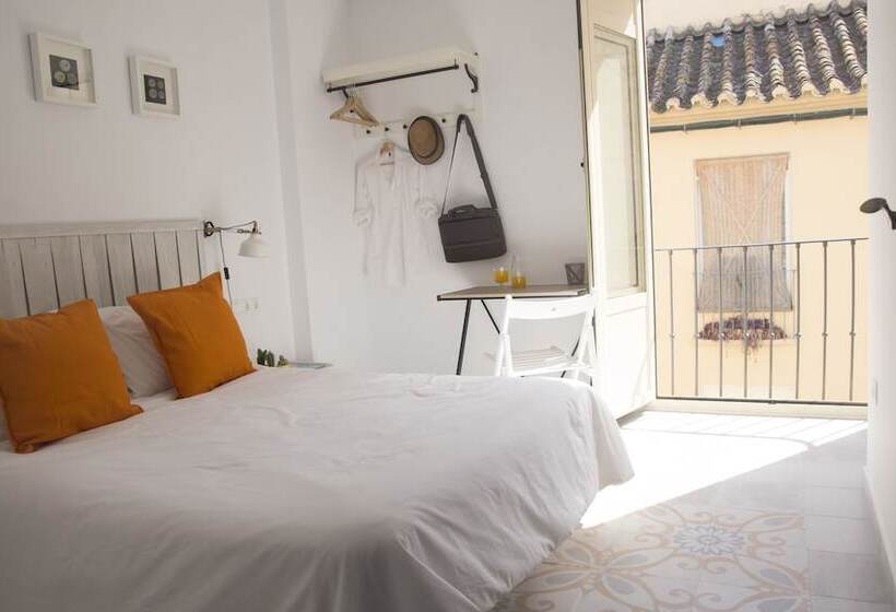 مسافرخانه La Siesta De Picasso