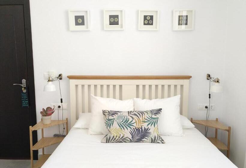 مسافرخانه La Siesta De Picasso