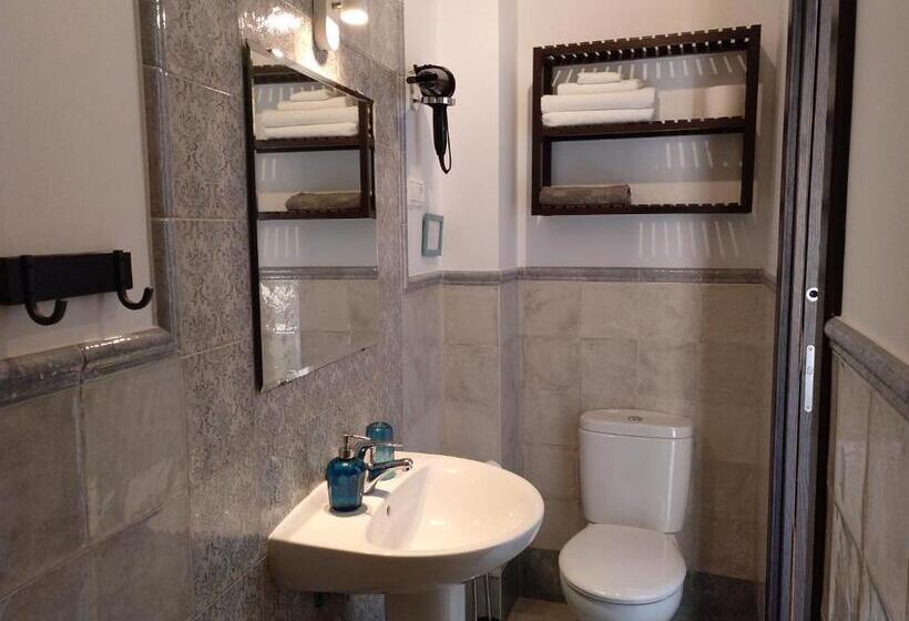 مسافرخانه La Siesta De Picasso