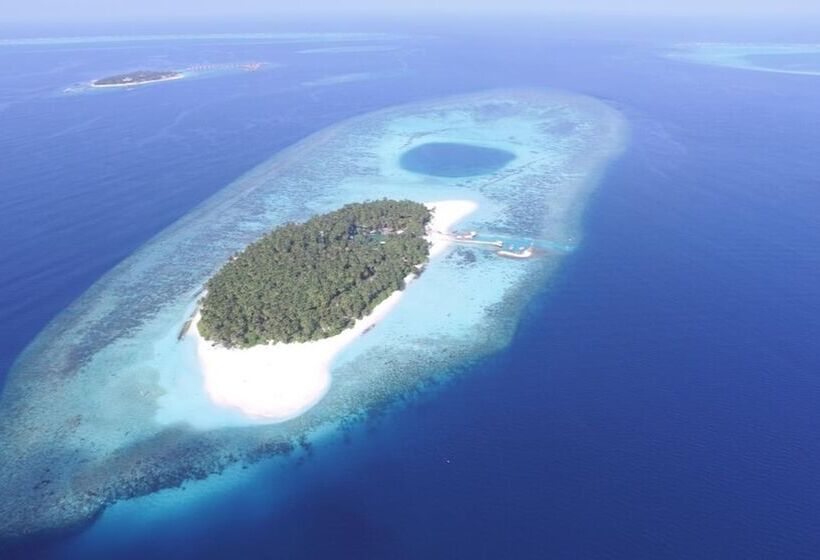 هتل Aaaveee Nature's Paradise