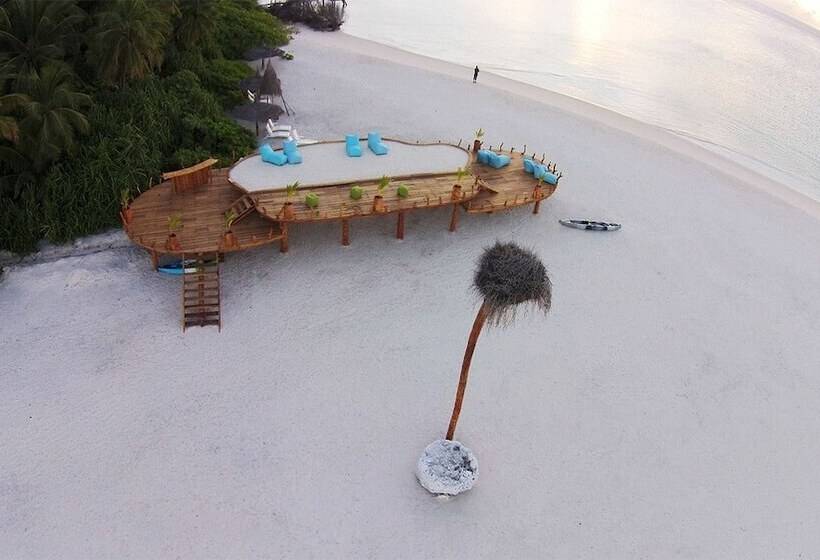 هتل Aaaveee Nature's Paradise