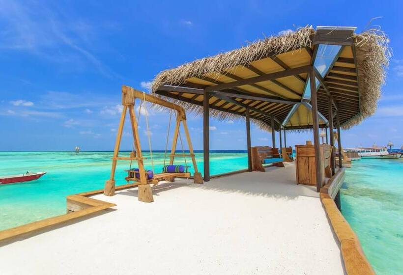 هتل Aaaveee Nature's Paradise