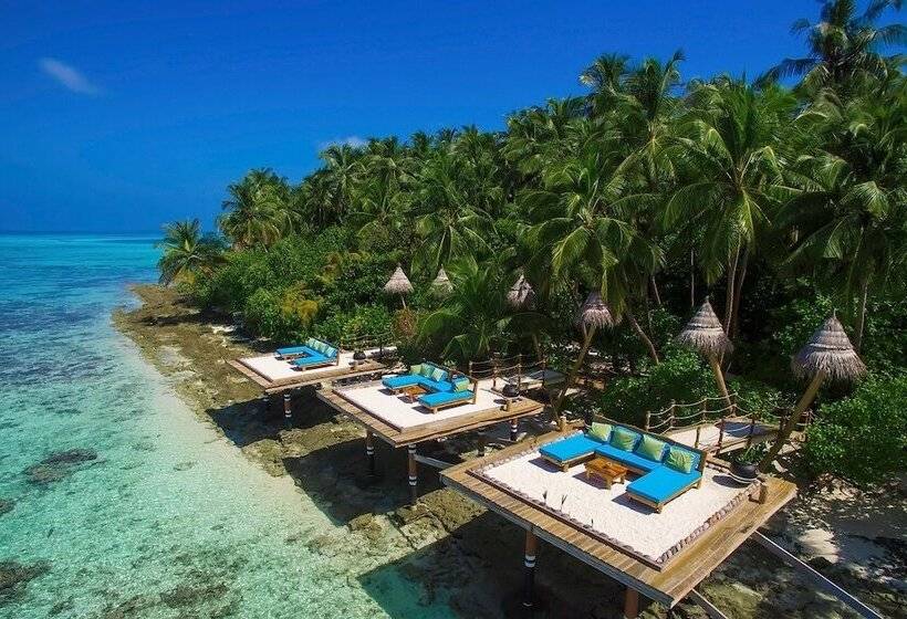 هتل Aaaveee Nature's Paradise