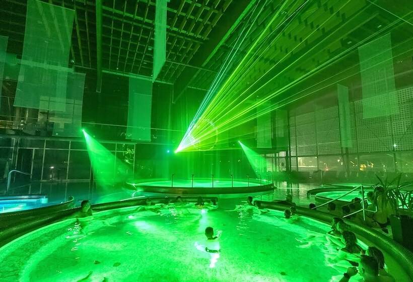 酒店 Aquacity Seasons