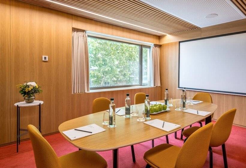 هتل Barcelo Torre De Madrid