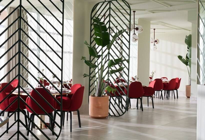 هتل Barcelo Torre De Madrid