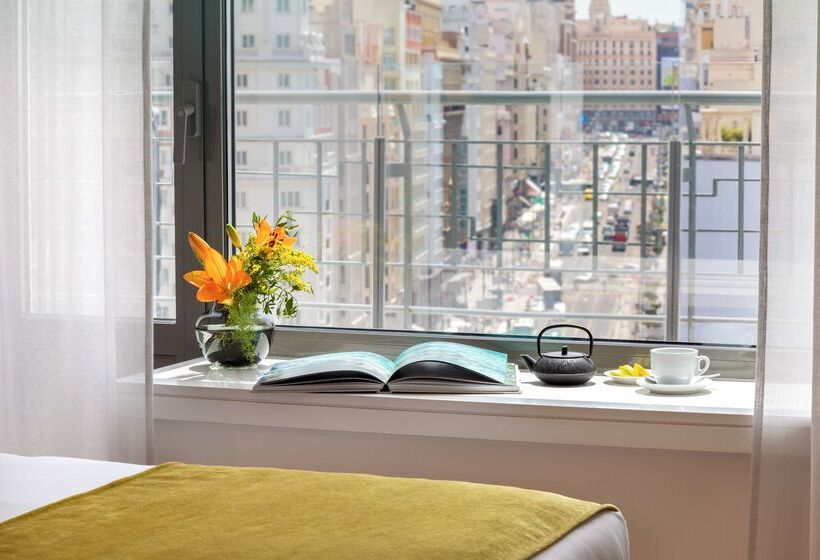 هتل Barcelo Torre De Madrid