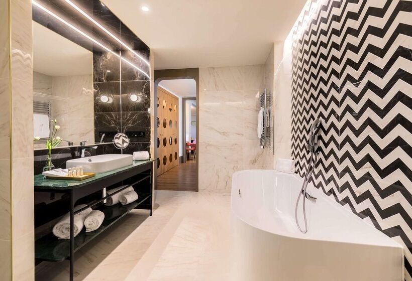 هتل Barcelo Torre De Madrid