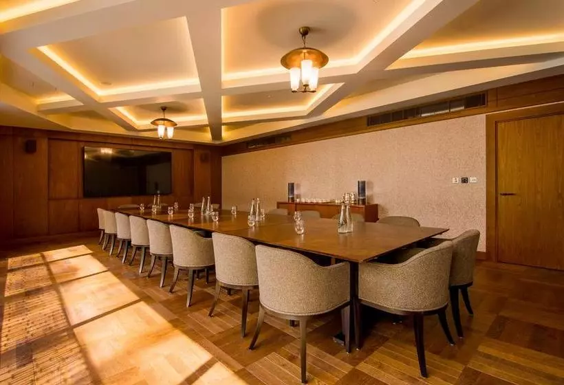 هتل Devonshire Club