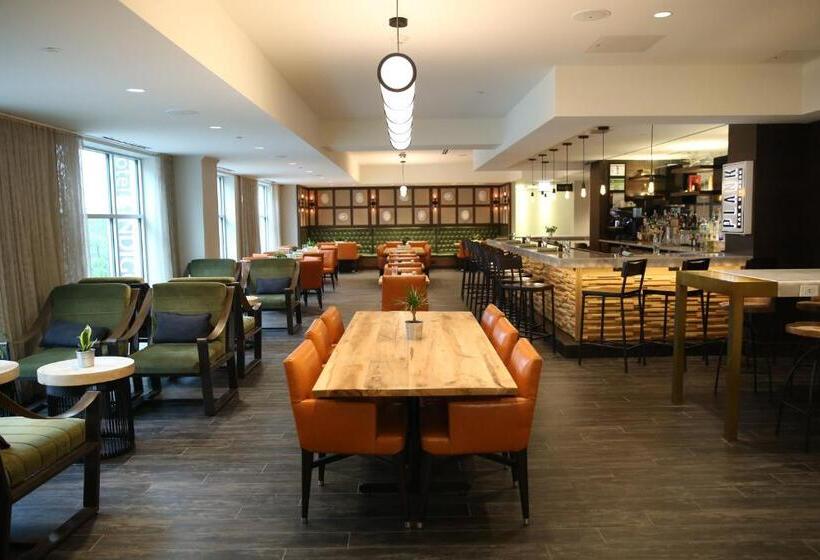 ホテル Indigo Naperville Riverwalk, An Ihg