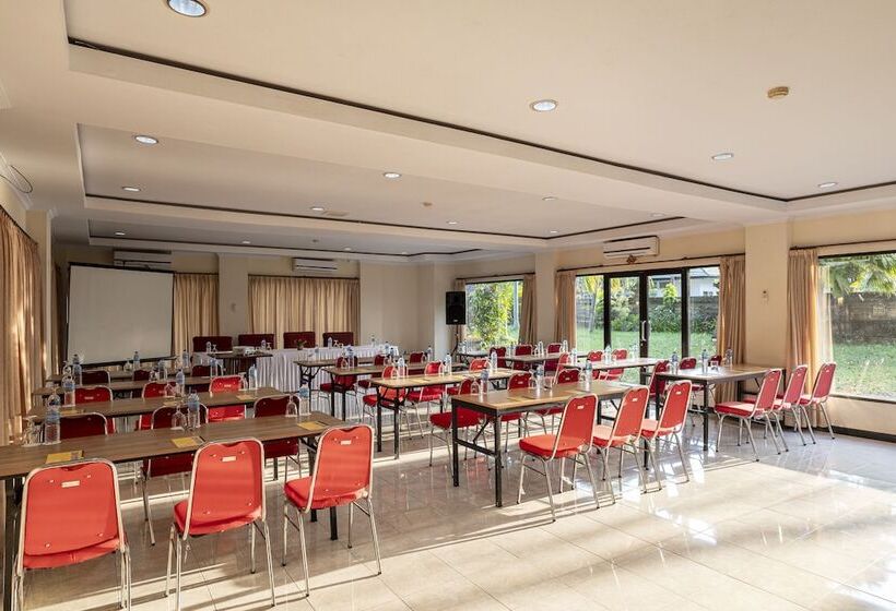 בית מלון כפרי Jimbarwana