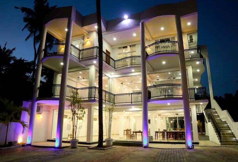 Отель Muthu Resort