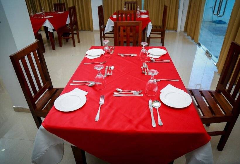 Отель Muthu Resort