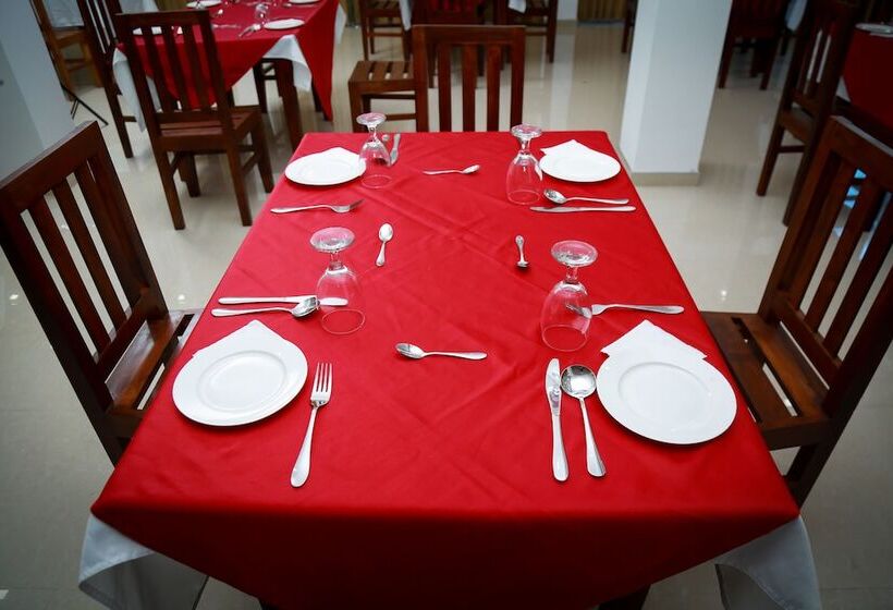 Отель Muthu Resort