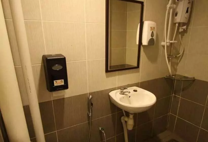 ホテル Place2stay   Airport