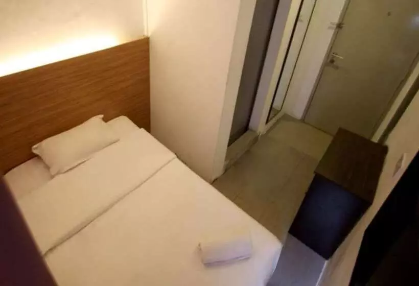 ホテル Place2stay   Airport