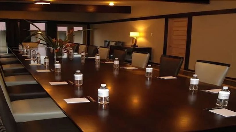 هتل Rlj Kendeja Resort And Villas