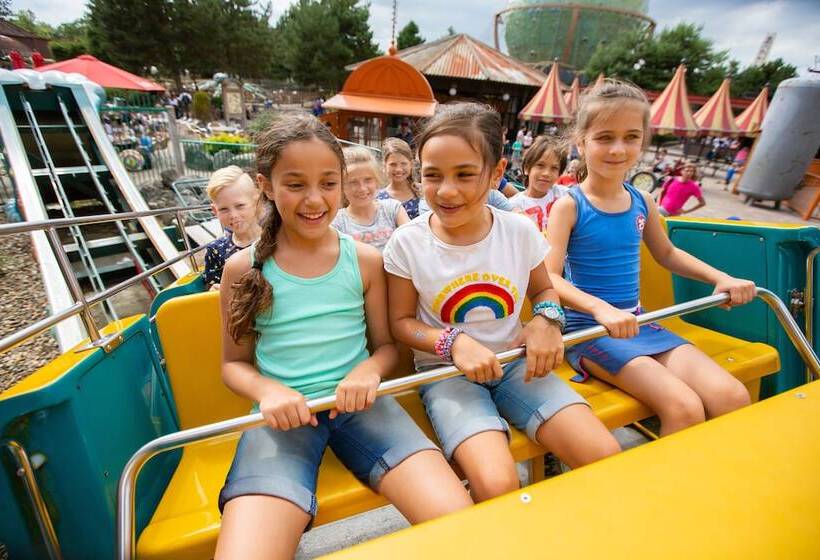 בית מלון כפרי Vakantiepark Slagharen