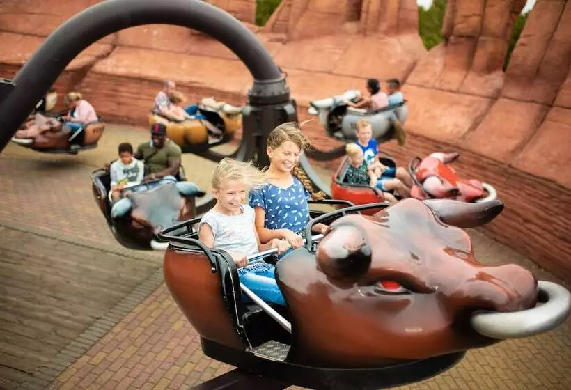 ホテル Vakantiepark Slagharen