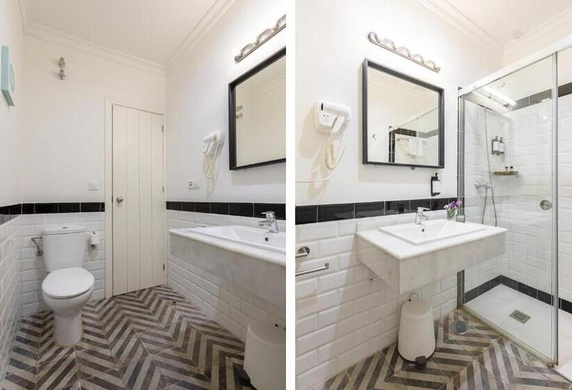 مسافرخانه Nüa Alameda