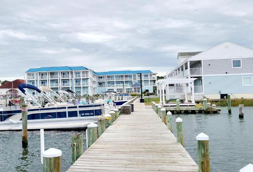 Marina Bay Hotel & Suites, Ascend Hotel Collection