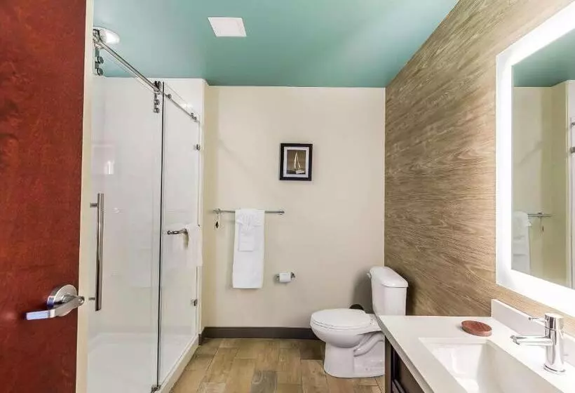 Marina Bay Hotel & Suites, Ascend Hotel Collection