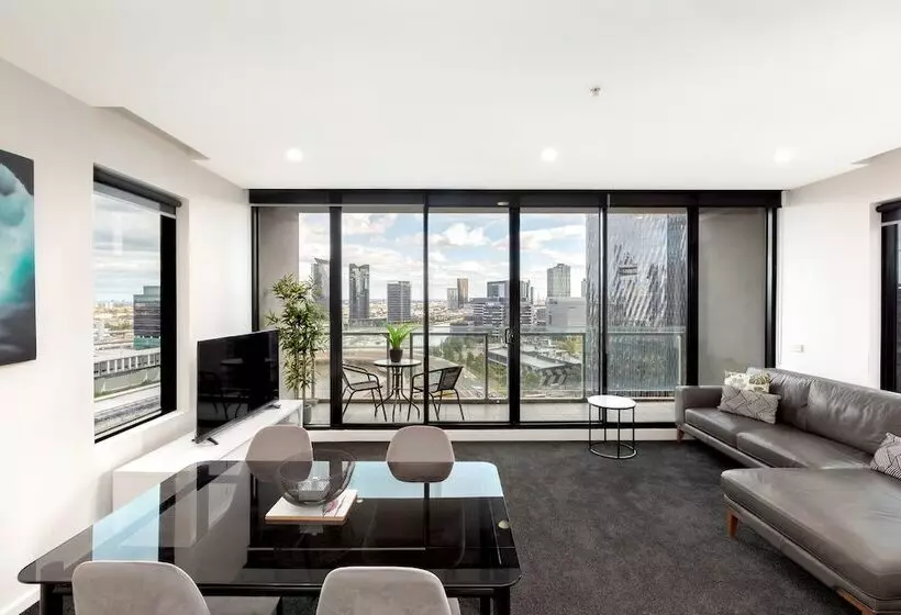 Melbourne Holiday Apartments Flinders Wharf