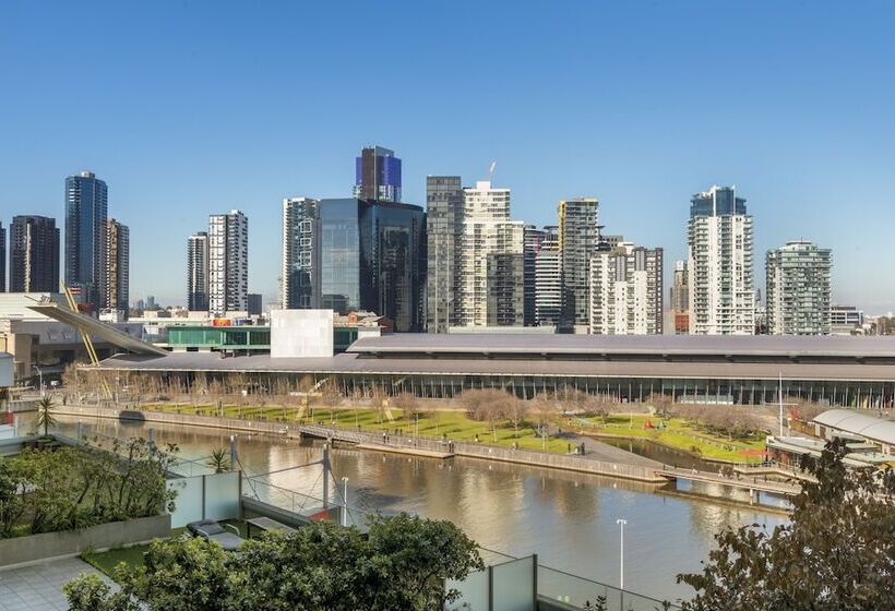 Melbourne Holiday Apartments Flinders Wharf
