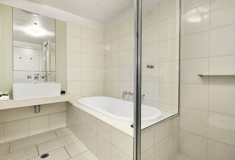 Melbourne Holiday Apartments Flinders Wharf