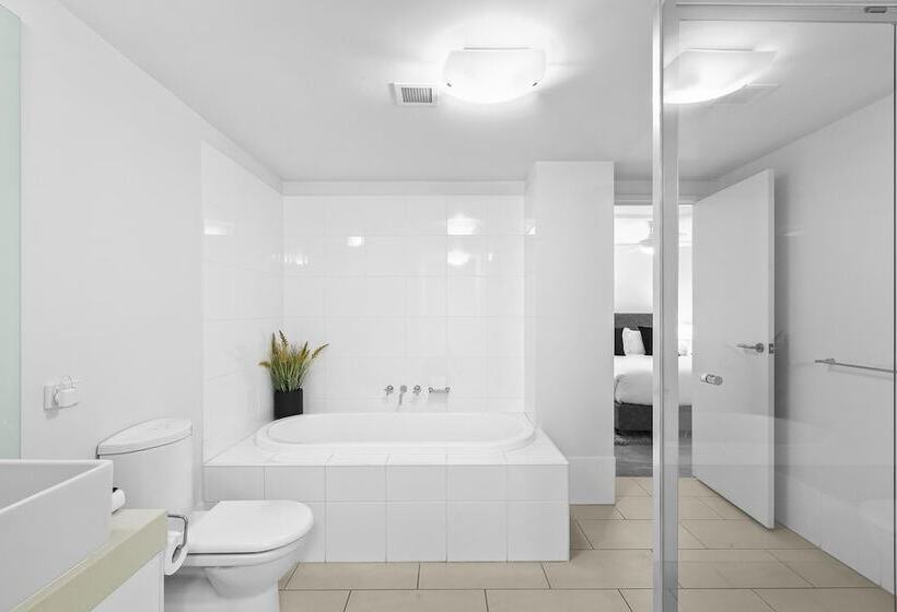 Melbourne Holiday Apartments Flinders Wharf