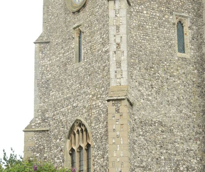 Пансион Mousetrap