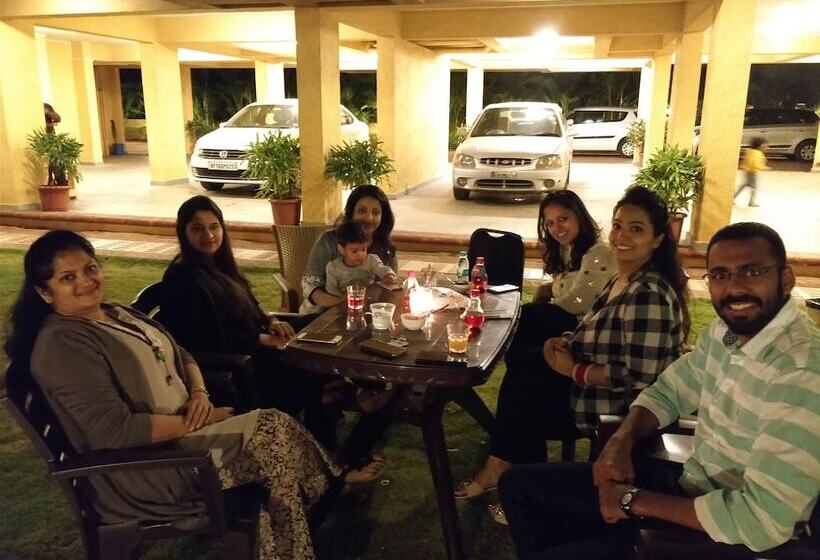 Veera Strand Park Serviced Apartments