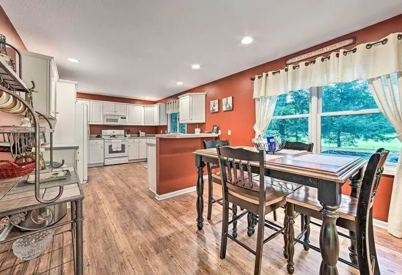 Bellaire Ski Escape ~ 1 Mile To Schuss Mountain!