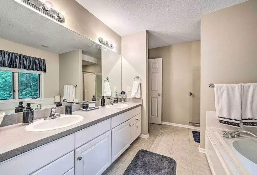 Bellaire Ski Escape ~ 1 Mile To Schuss Mountain!