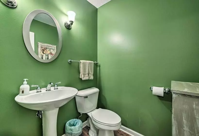 Bellaire Ski Escape ~ 1 Mile To Schuss Mountain!