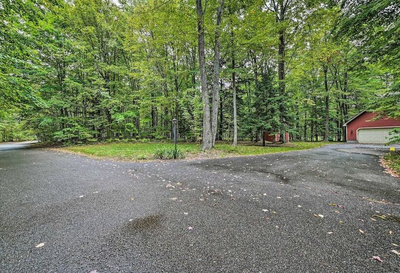 Bellaire Ski Escape ~ 1 Mile To Schuss Mountain!