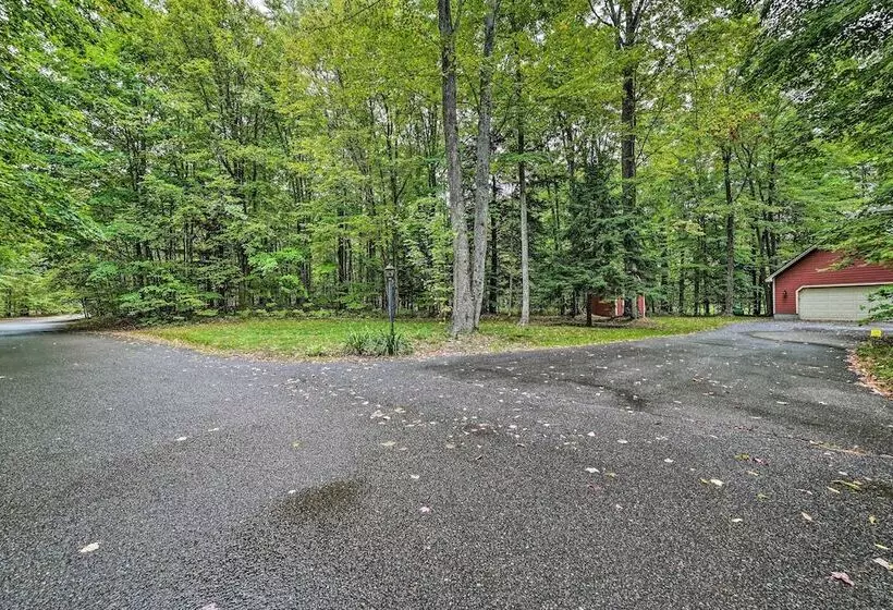 Bellaire Ski Escape ~ 1 Mile To Schuss Mountain!