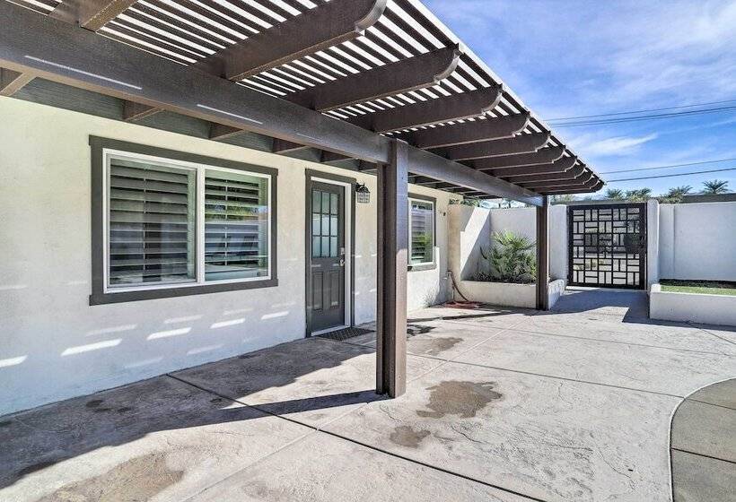 Brilliant Duplex   Walk To Downtown Palm Desert!