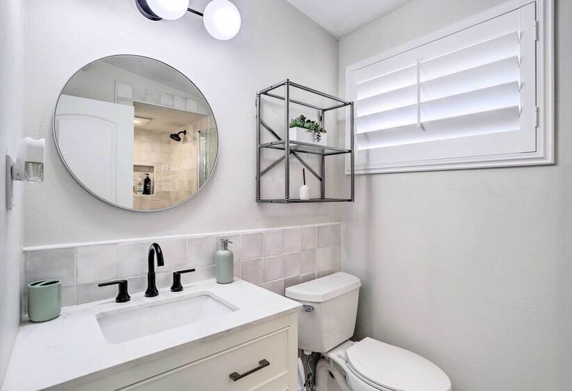 Brilliant Duplex   Walk To Downtown Palm Desert!