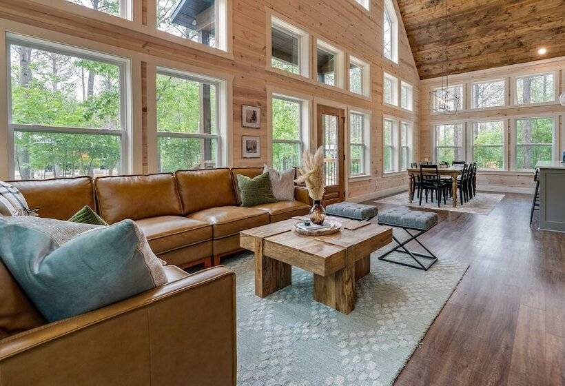 Broken Bow Cabin W/ Private In Law Suite & Hot Tub